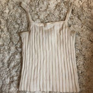 🌺 3/$12 SALE: H&M White Tank